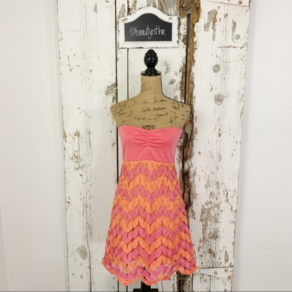 Judith March crochet bottom zig zag dress